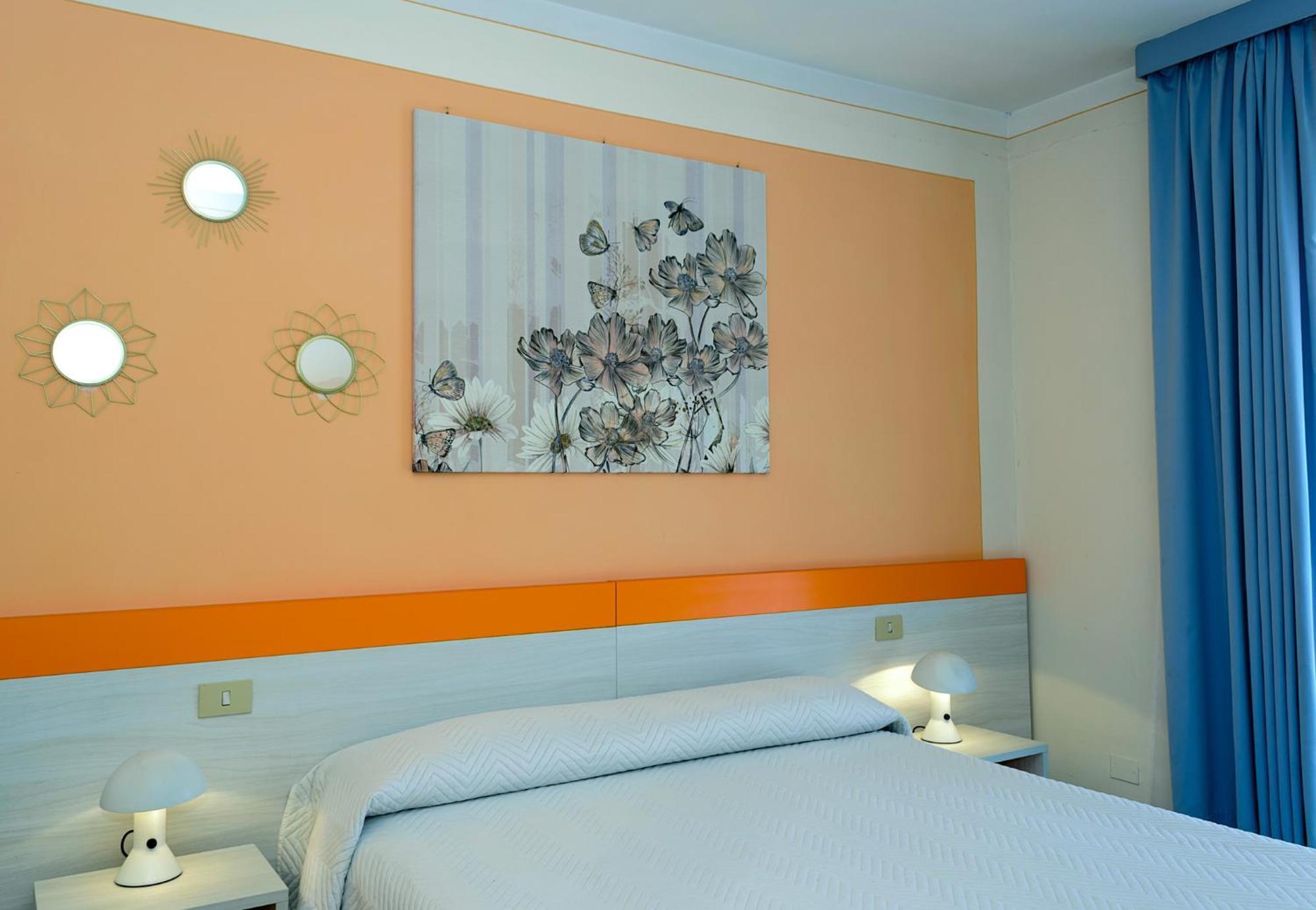 Hotel The Marquee Castelnuovo di Garfagnana Buitenkant foto