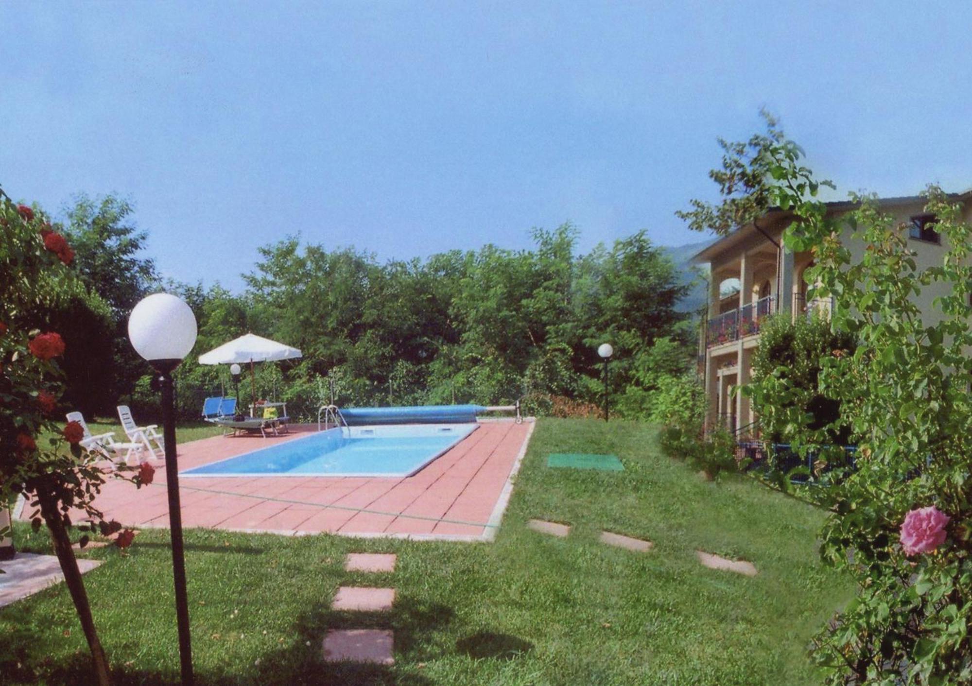 Hotel The Marquee Castelnuovo di Garfagnana Buitenkant foto