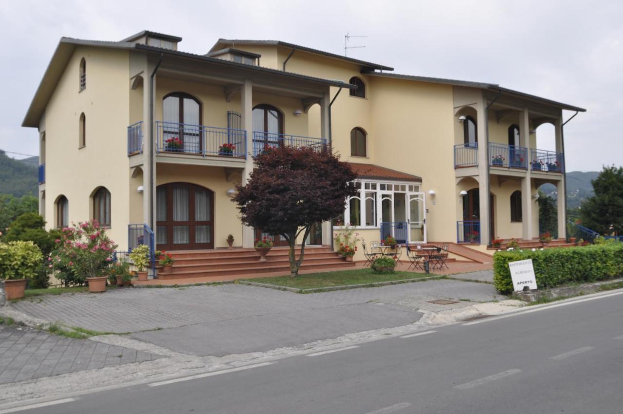 Hotel The Marquee Castelnuovo di Garfagnana Buitenkant foto